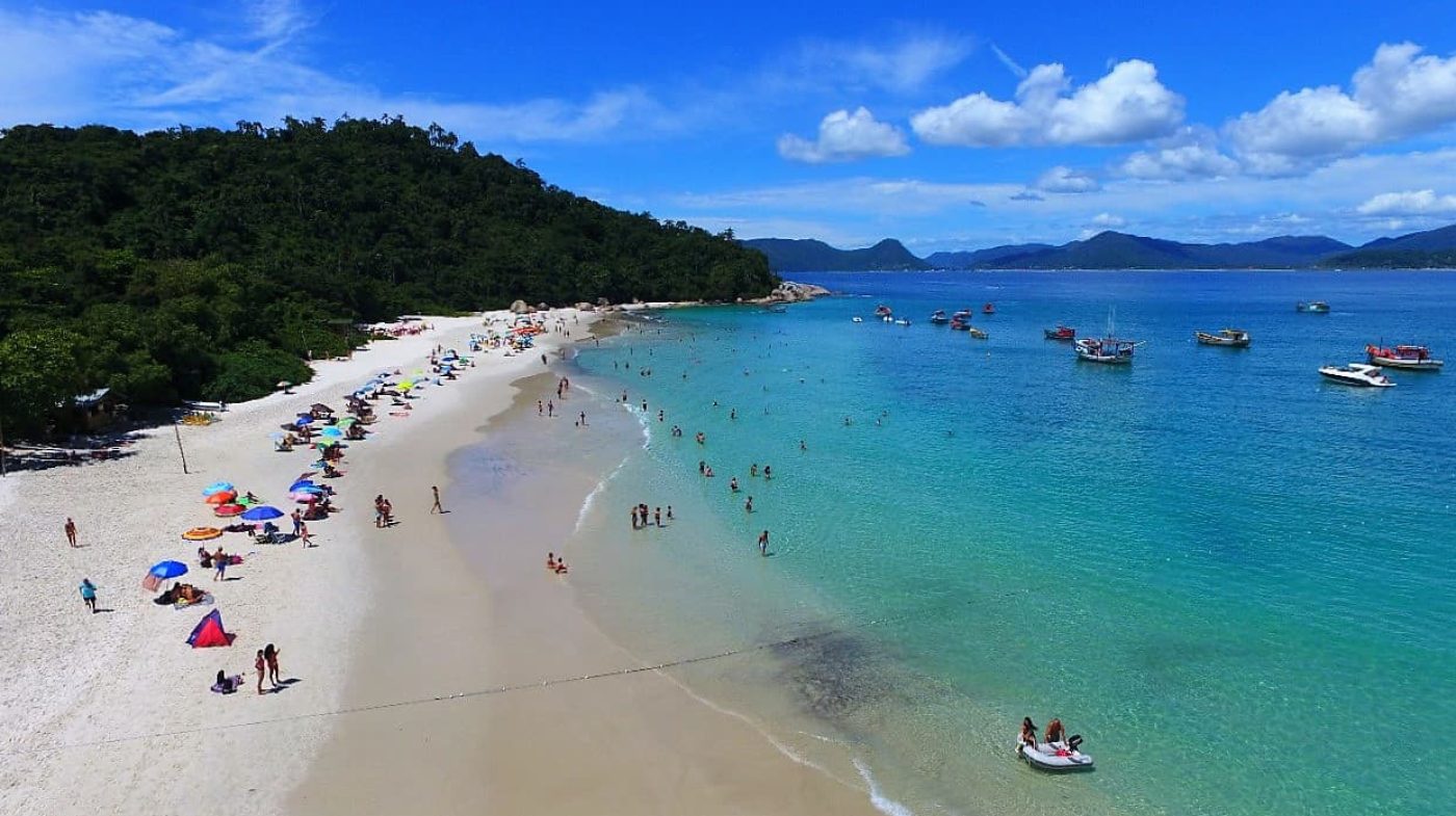 Más de 3,7 millones de argentinos viajaron al exterior en verano