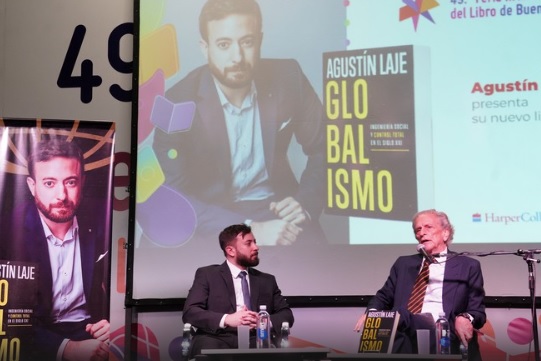 Claves dijo presente en la Feria del Libro en Buenos Aires