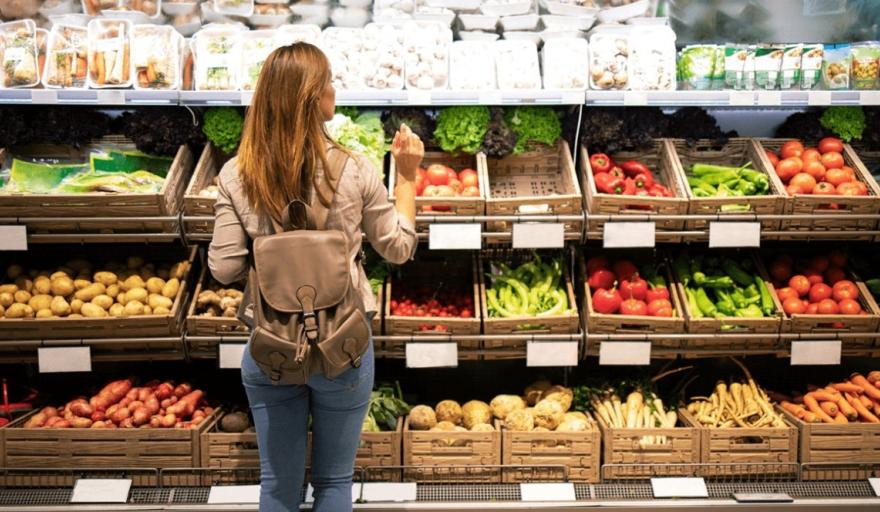 El consumo no levanta: ventas minoristas cayeron un 5,9% en junio