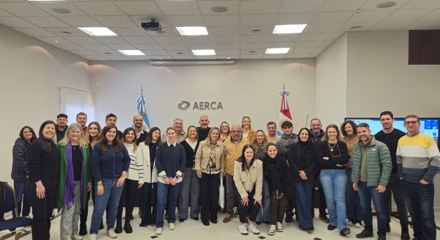 Se presentó en Aerca la Comunidad Empresaria de Córdoba