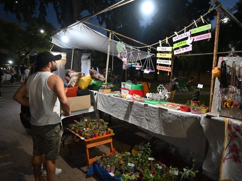 Apoyos y críticas al municipio por las ferias de emprendedores