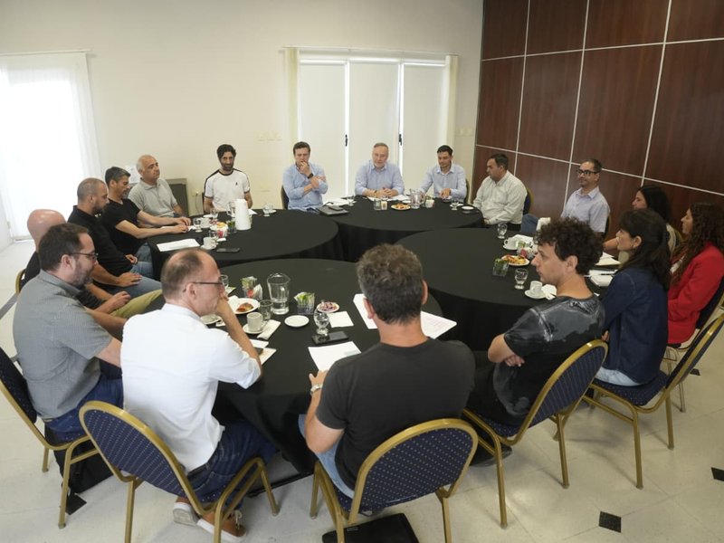 Accastello se reunió el Clúster Impulso Tecnológico para avanzar en la concreción del edificio