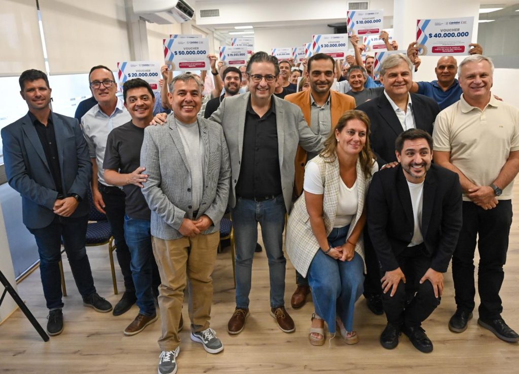 Provincia entregó aportes por $485 millones para cooperativas: una de las beneficiarias es de Villa María