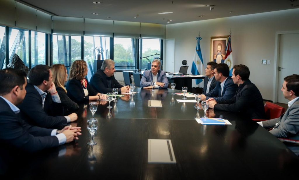 Córdoba advirtió que sin prórroga de la ley autopartista se ponen en riesgo empleo e inversiones