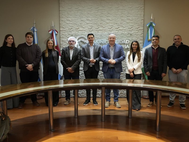 Buscan fortalecer la incorporación de empresas a cadenas de valor vinculadas petróleo, gas y minería