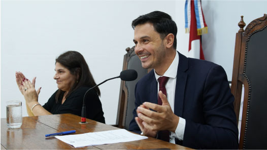 Con la mirada en el futuro