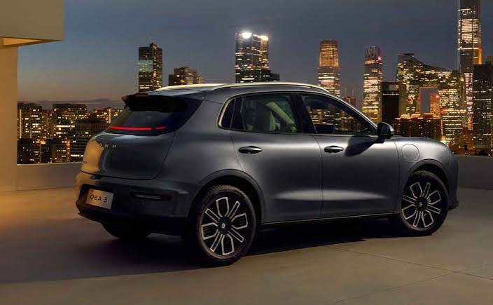 El auto de película llegó a la Argentina: el Ora 5 HEV