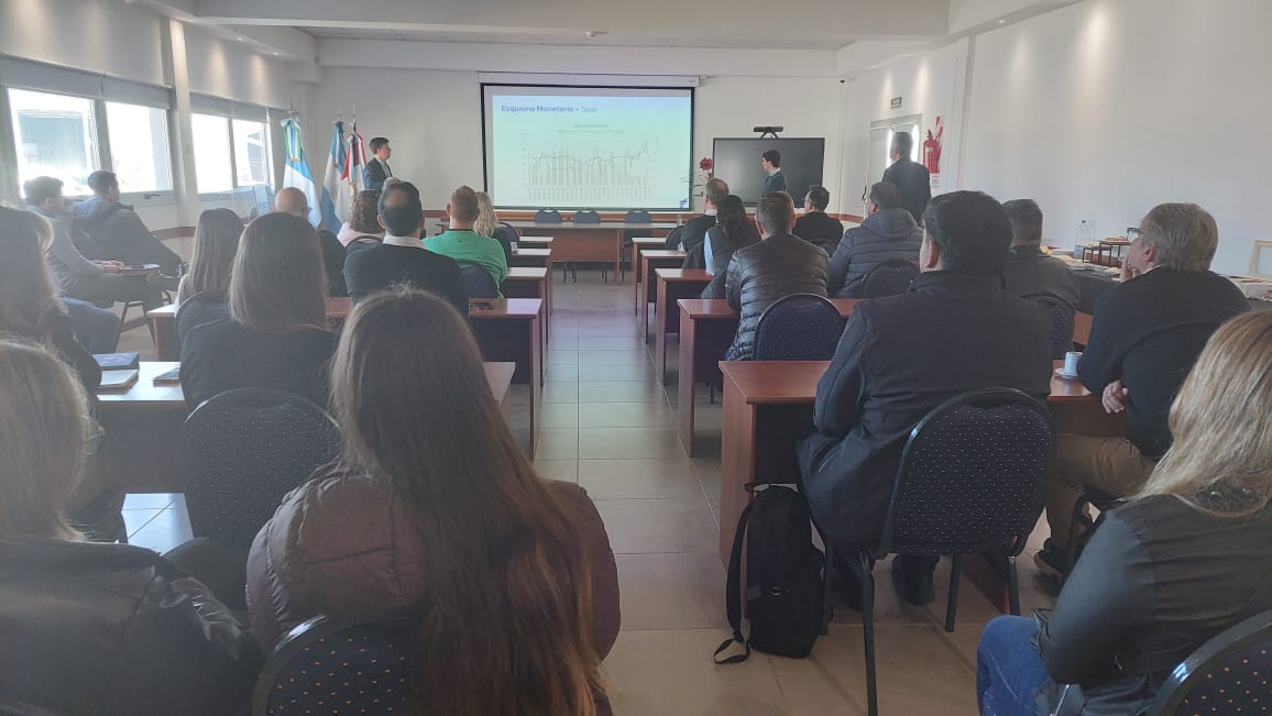 Inversiones y nuevo Fondo de Asistencia Laboral, temas de análisis en una charla en el PILT