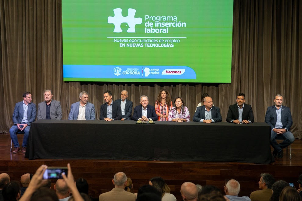 PIL: 300 nuevas oportunidades en la industria del software