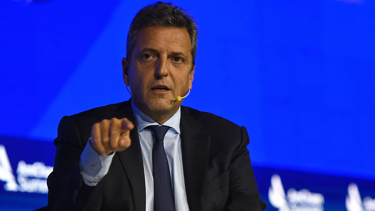 “Las nuevas medidas pretenden controlar el mercado cambiario”