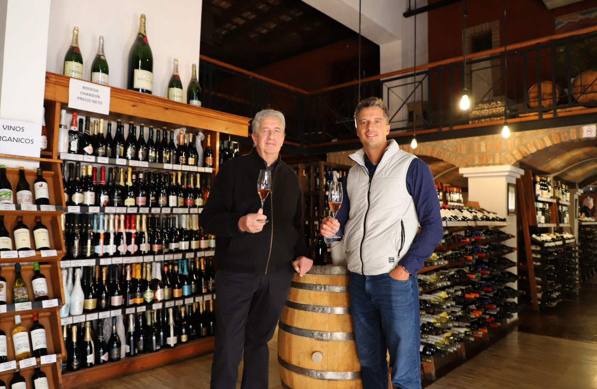 Un brindis centenario