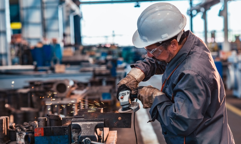 https://www.clavesdigital.com.ar/vistas/fotos_noticias/10014-industria-industriales-2.jpg