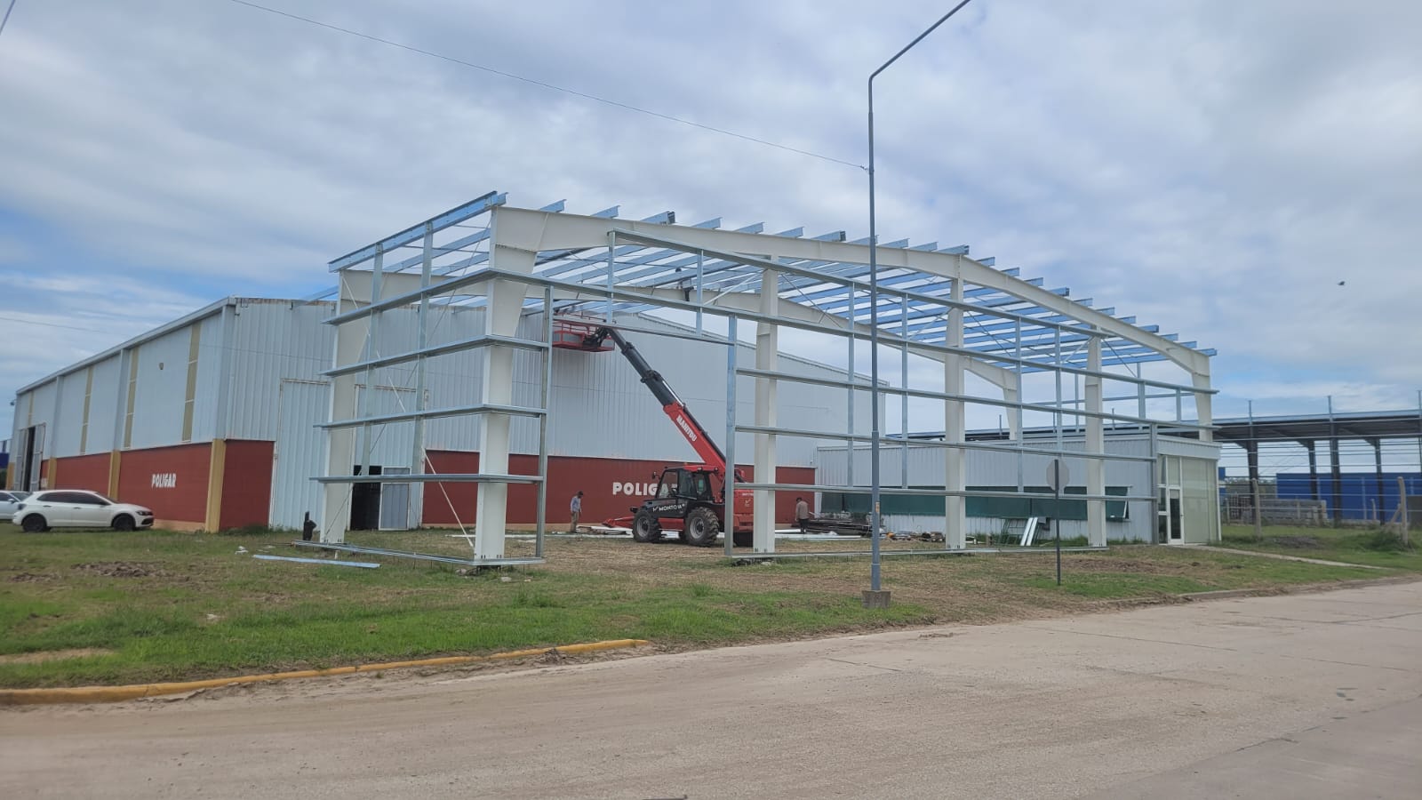 Poligar amplía en 600 metros cuadrados cubiertos su planta en el PILT 