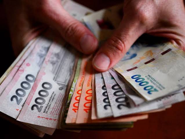 Economista asegura que hay “heterogeneidad en la evolución del poder adquisitivo de los argentinos”