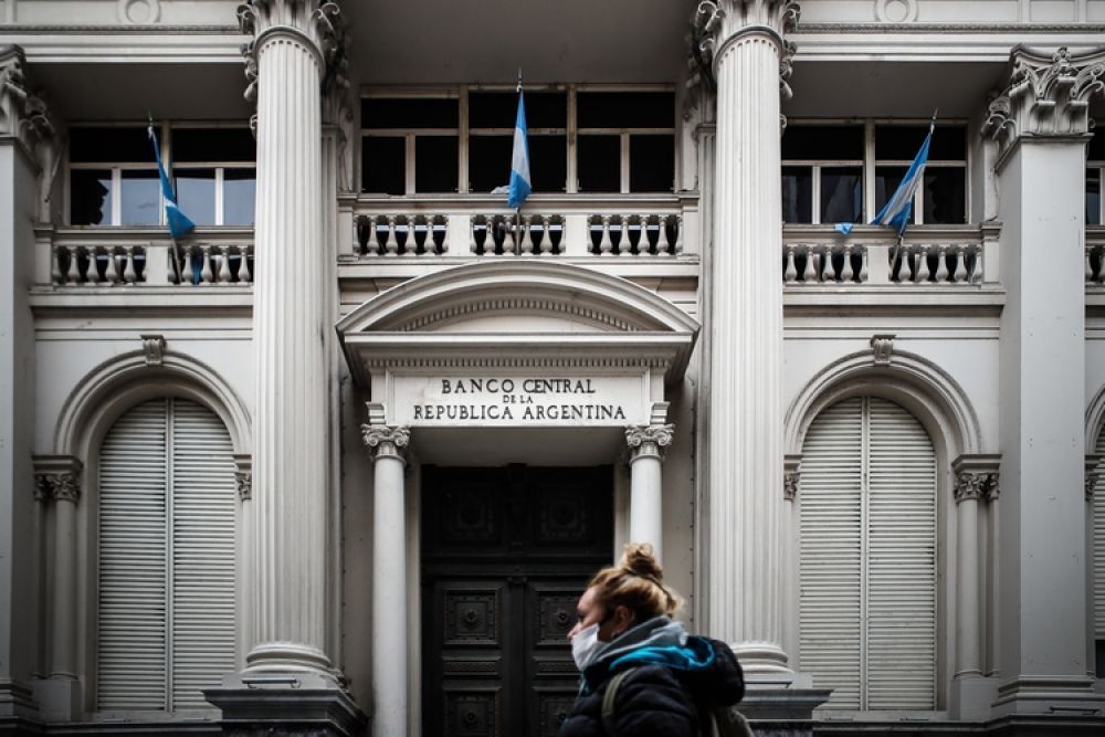 IDESA: Hay que prohibir al Banco Central que emita Leliq y Pases