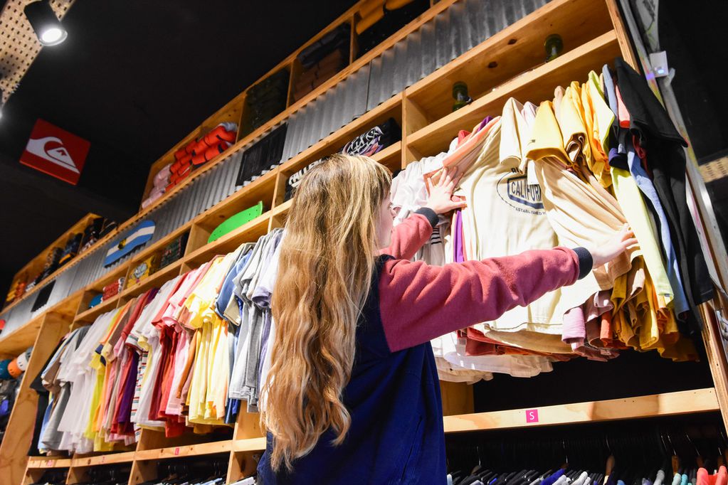 Caída del consumo: ventas de ropa, las más afectadas