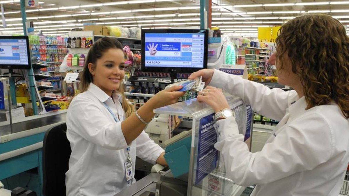 Se acuerda un aumento del 22,9% a empleados de comercio