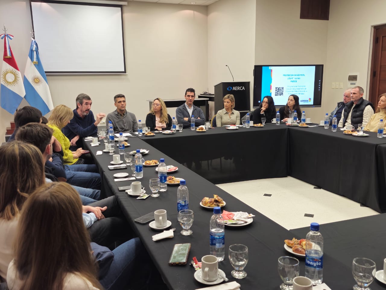 Industriales se reunieron con Tovo y Uribarren en Aerca