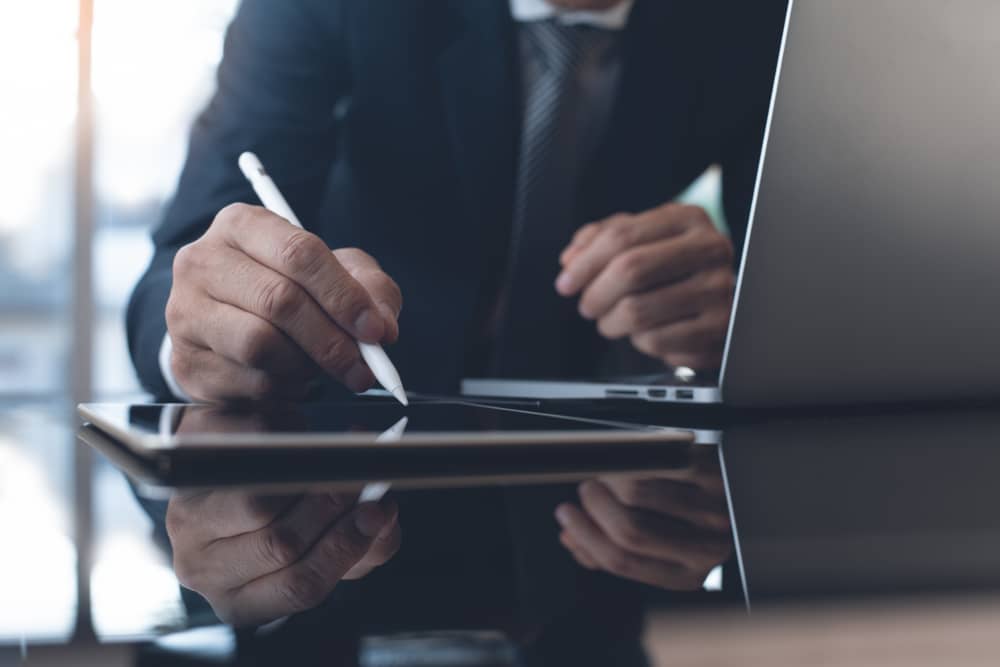 ¿Qué es y cómo se aplica la firma digital?